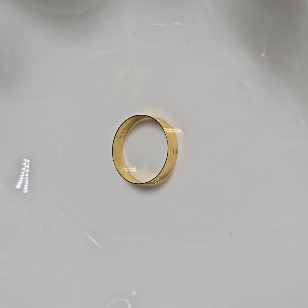 Classic Gold Ring with Polished Band